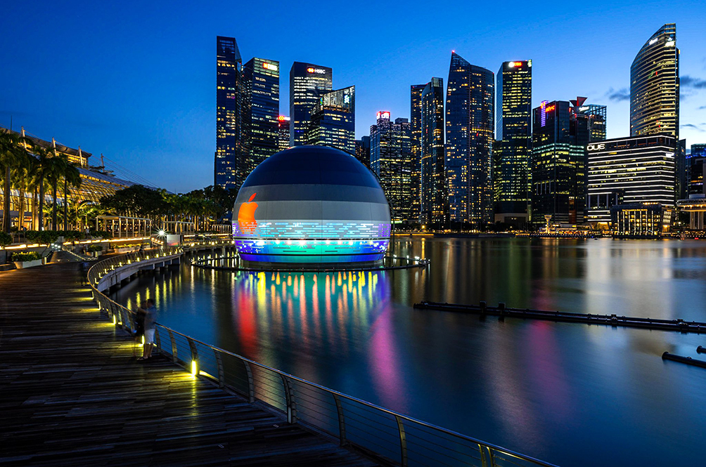 A 'Floating' Apple Store Is Opening In Singapore Soon, And It's So